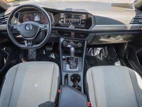 Used 2019 Volkswagen Jetta R-Line w/ R-Line Cold Weather Package FWD image 19