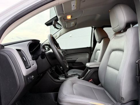Used 2017 Chevrolet Colorado W/T w/ WT Convenience Package RWD image 15