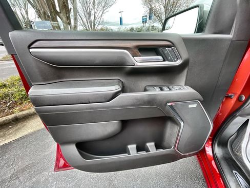 Used 2022 GMC Sierra 1500 SLT w/ SLT Convenience Package image 22