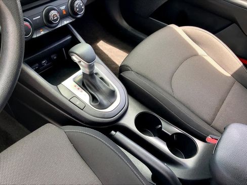 Used 2024 Kia Forte LXS w/ LXS Technology Package FWD image 16