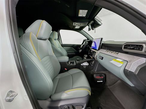 New 2025 Toyota Tacoma Trailhunter image 28