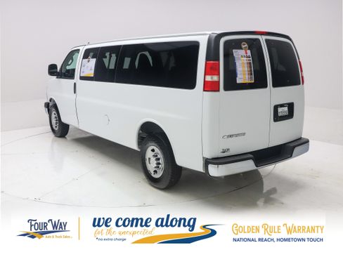 Used 2019 Chevrolet Express 3500 LT w/ LT Preferred Equipment Group RWD image 6