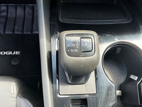 Certified 2023 Nissan Rogue SV w/ SV Premium B Package FWD image 19