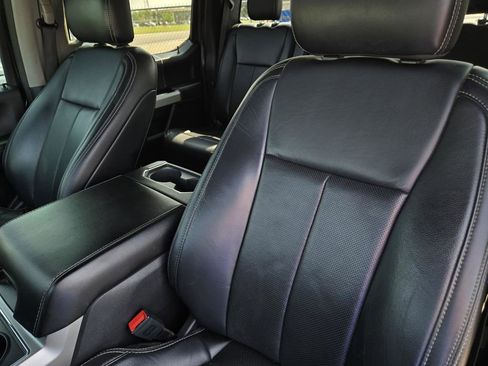 Used 2020 Ford F250 Lariat w/ Lariat Value Package image 31