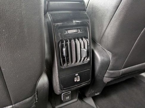 Used 2023 Jeep Compass Latitude w/ Sun and Sound Group AWD/4WD image 15