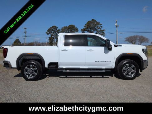 New 2026 GMC Sierra 2500 SLE w/ Preferred Package AWD/4WD image 4