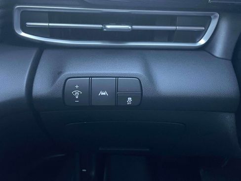 Used 2023 Hyundai Elantra SEL w/ Convenience Package image 19