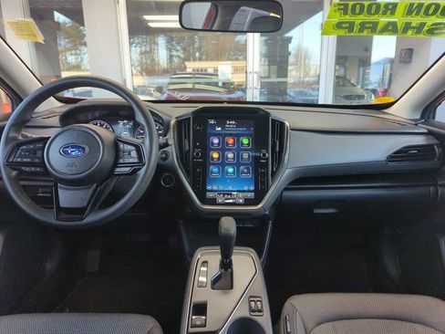 Used 2024 Subaru Crosstrek 2.0i Premium image 15