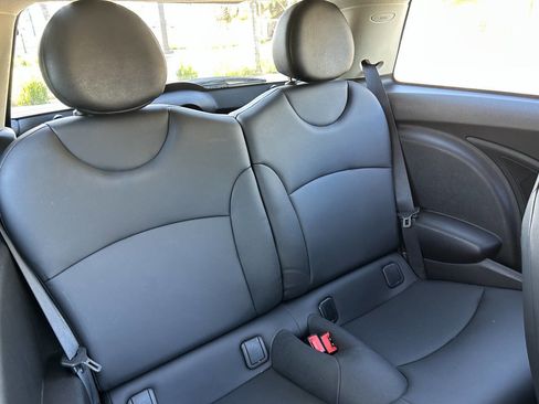 Used 2013 MINI Cooper S image 21