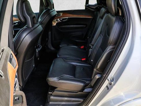 Used 2017 Volvo XC90 T6 Inscription w/ Vision Package image 24