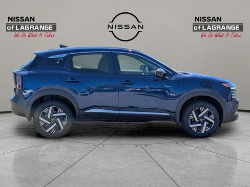 New 2026 Nissan Kicks SV FWD image 5