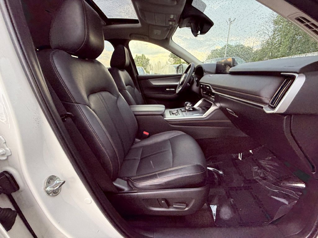 Used 2024 MAZDA CX-90 3.3 Turbo w/ Preferred Plus AWD/4WD image 28