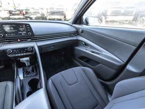 Used 2021 Hyundai Elantra SEL image 28