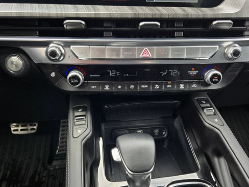 Used 2025 Kia Telluride SX w/ SX Captain's Chair Package AWD/4WD image 28