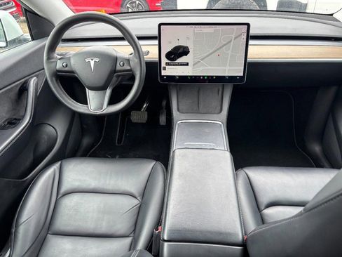 Used 2021 Tesla Model Y Long Range image 14