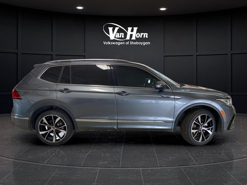Used 2022 Volkswagen Tiguan SEL R-Line AWD/4WD image 8