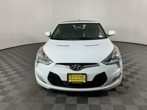 Used 2015 Hyundai Veloster w/ Option Group 02 FWD image 2