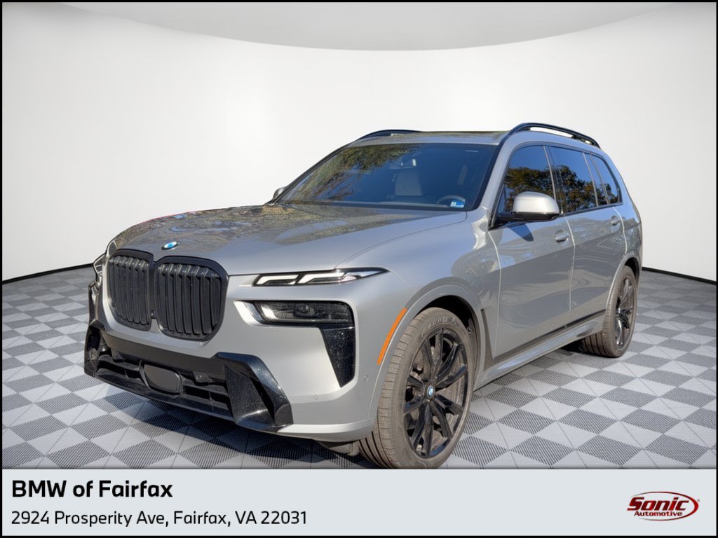 Used 2025 BMW X7 xDrive40i w/ M Sport Package AWD/4WD image 1