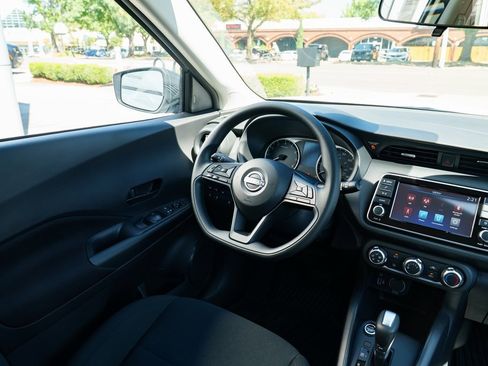 New 2025 Nissan Kicks Play S image 11