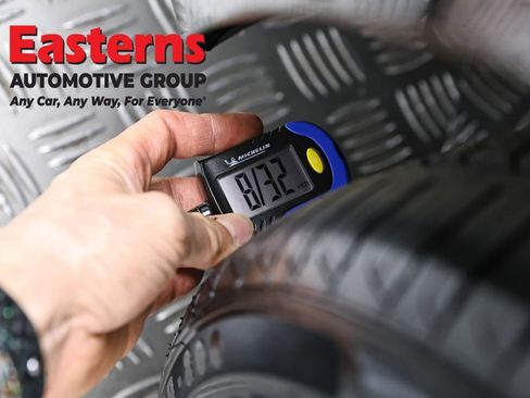 Used 2023 Tesla Model 3 Standard Range image 23