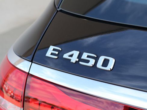 Used 2022 Mercedes-Benz E 450 4MATIC All-Terrain Wagon image 31