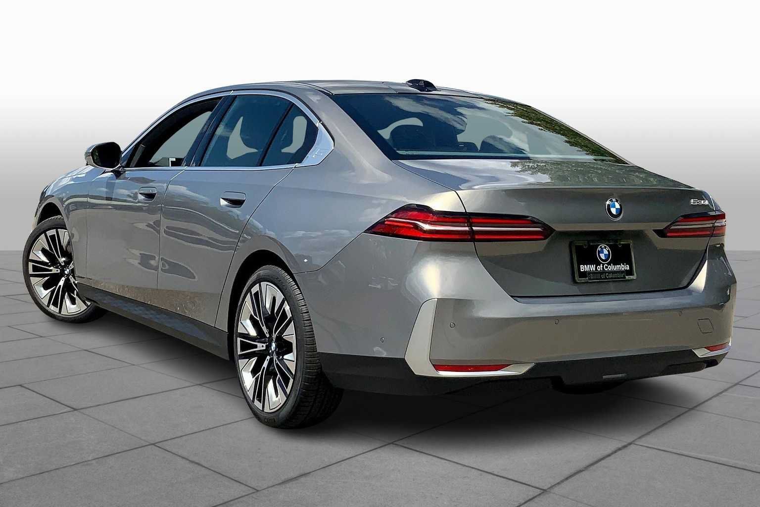 Used 2026 BMW 530i w/ Executive Package RWD image 12