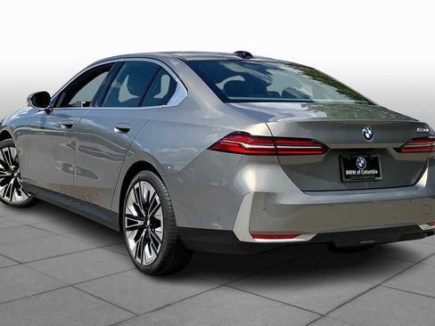 Used 2026 BMW 530i w/ Executive Package image 12