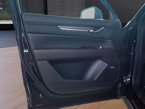 Used 2025 MAZDA CX-5 Signature image 28