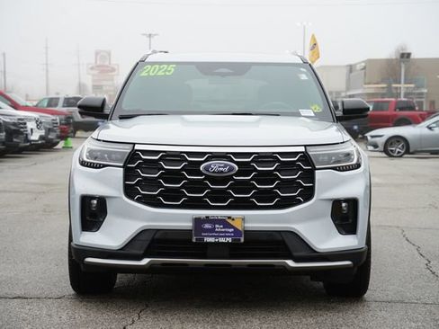 Certified 2025 Ford Explorer Platinum w/ LUX Leather Package AWD/4WD image 2