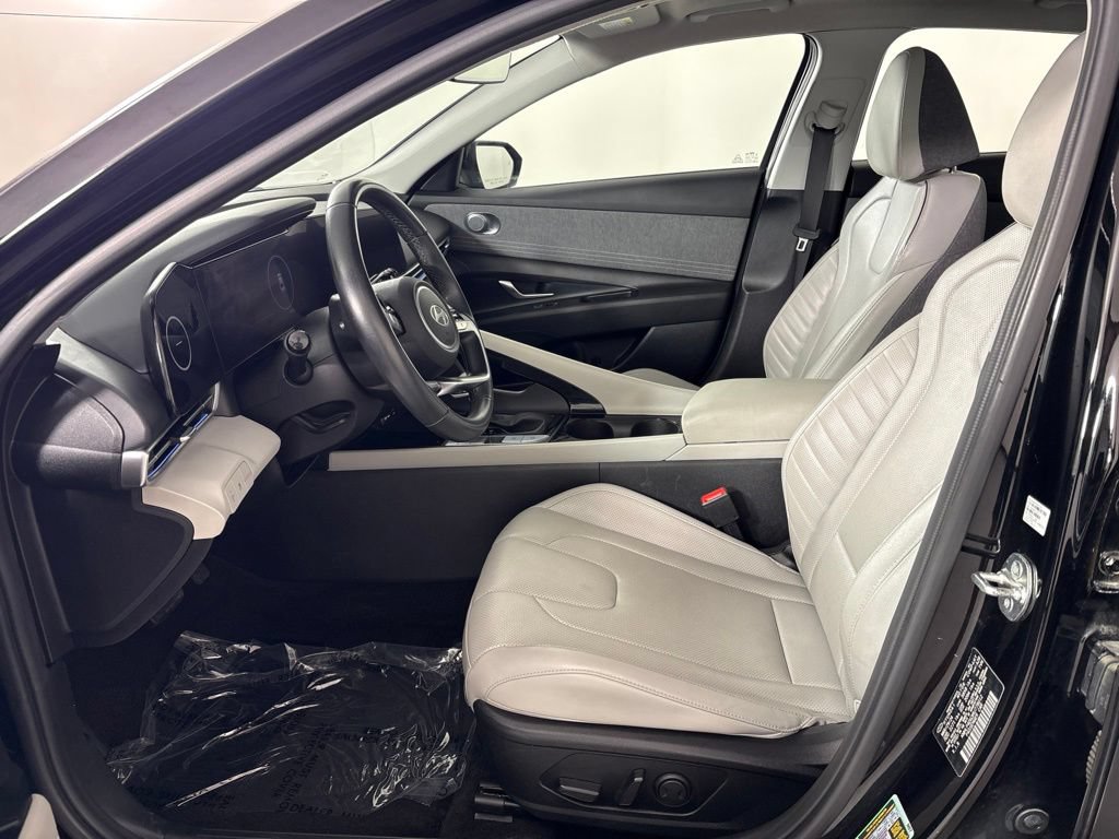 Used 2024 Hyundai Elantra Limited FWD image 24