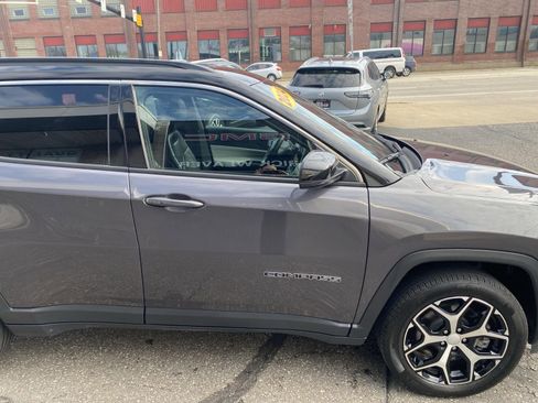 Used 2024 Jeep Compass Limited AWD/4WD image 11