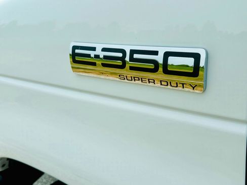 Used 2022 Ford E-350 and Econoline 350 Super Duty w/ Power Windows & Locks Group RWD image 2