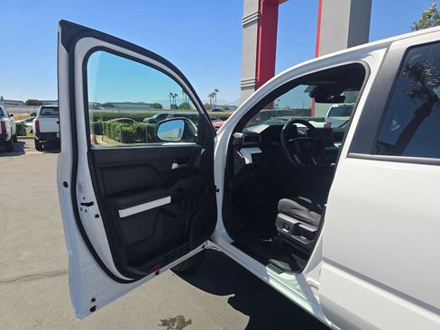 Used 2024 Toyota Tacoma TRD Off-Road AWD/4WD image 21