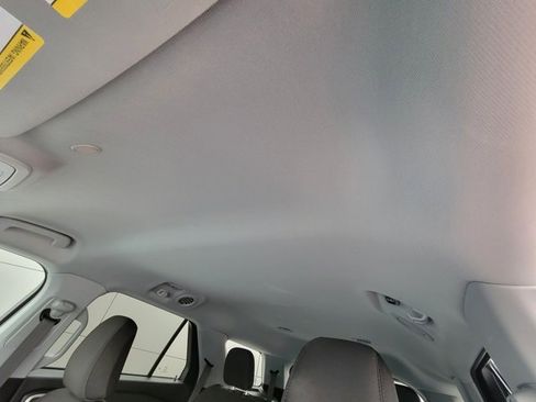 Used 2023 Ford Explorer XLT image 40