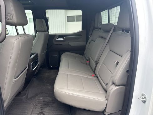 Used 2022 GMC Sierra 1500 SLT AWD/4WD image 22