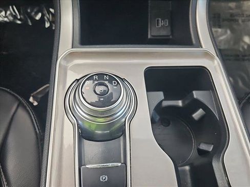 Used 2024 Ford Edge SEL image 12