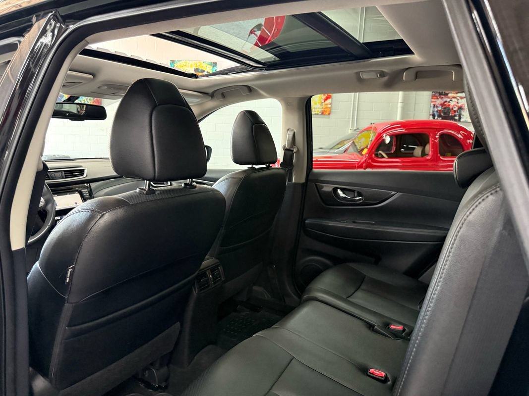 Used 2016 Nissan Rogue SL AWD/4WD image 13