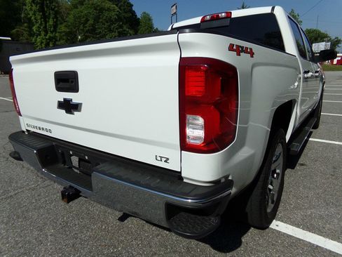 Used 2018 Chevrolet Silverado 1500 LTZ w/ Sport Package AWD/4WD image 7