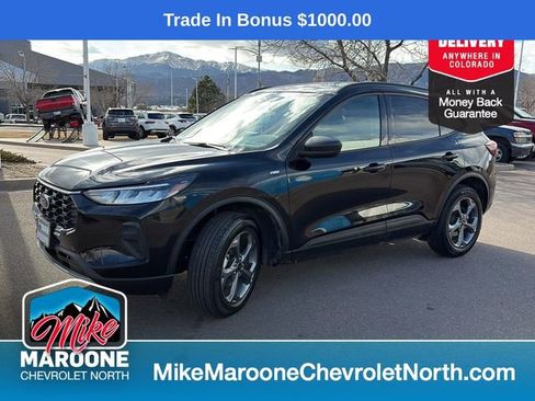 Used 2025 Ford Escape ST-Line image 3