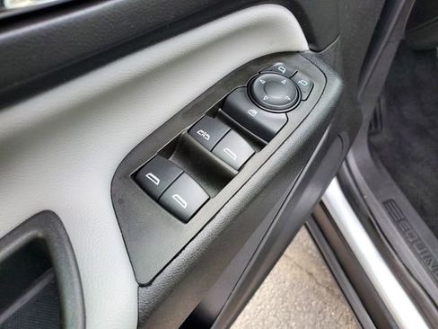 Used 2024 Chevrolet Equinox LS w/ Driver Confidence II Package image 19