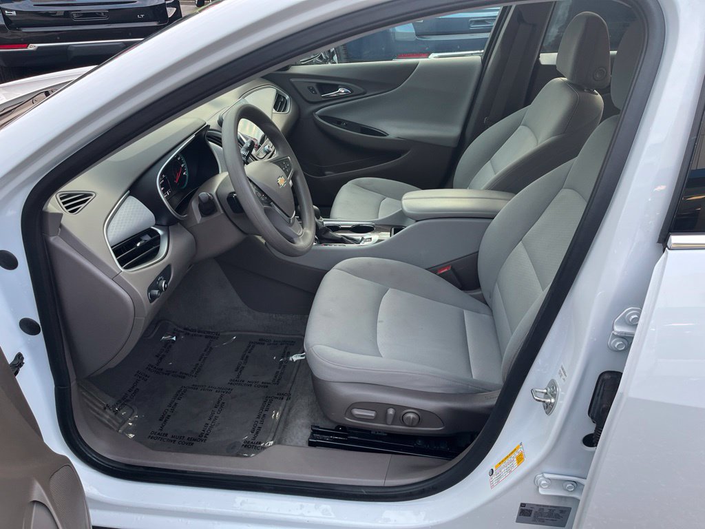 Used 2025 Chevrolet Malibu LT FWD image 49