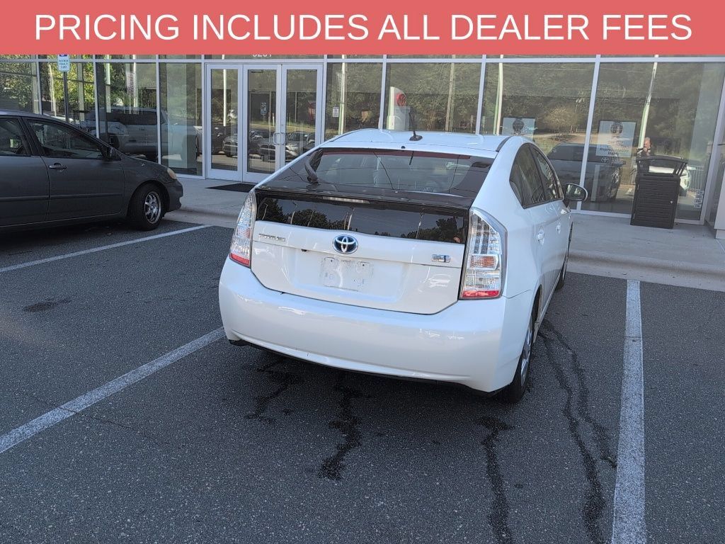 Used 2011 Toyota Prius Three w/ Navigation Pkg FWD image 4
