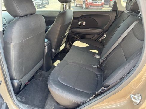 Used 2015 Kia Soul image 6