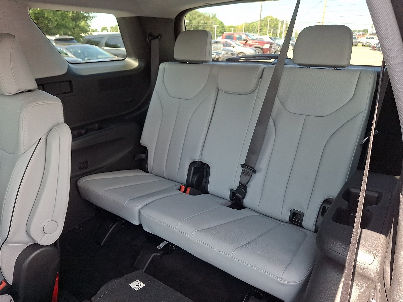 Certified 2025 Hyundai Palisade SEL AWD/4WD image 12