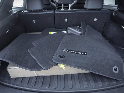 Certified 2025 Lexus UX 300h FWD image 23