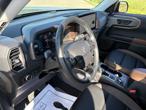 Used 2025 Ford Bronco Sport Outer Banks w/ Outer Banks Tech Package+ AWD/4WD image 29