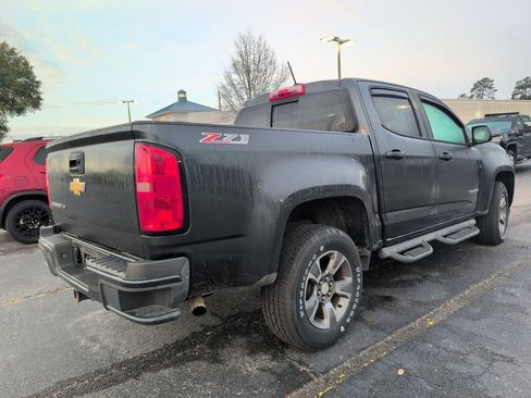 Used 2018 Chevrolet Colorado Z71 image 3