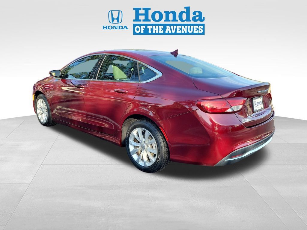 Used 2016 Chrysler 200 C FWD image 3