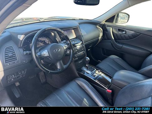 Used 2013 INFINITI FX37 AWD w/ Premium Pkg image 10