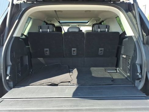 Used 2025 Ford Expedition Active AWD/4WD image 9